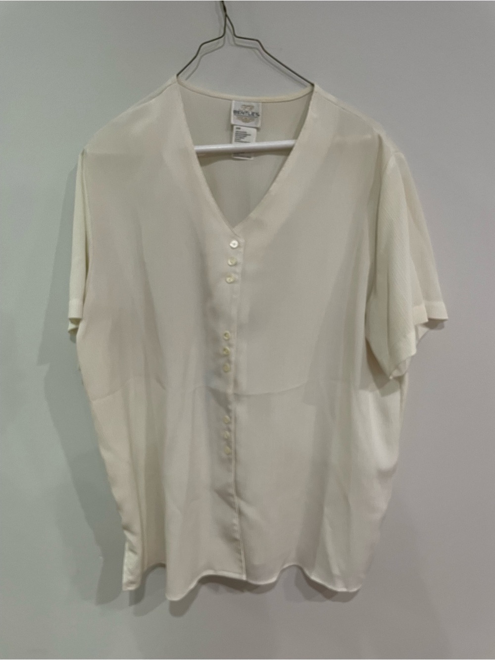 TR Bentley Plus Button Up Blouse Women`s Size 20W Short Sleeve Cream RN 58719